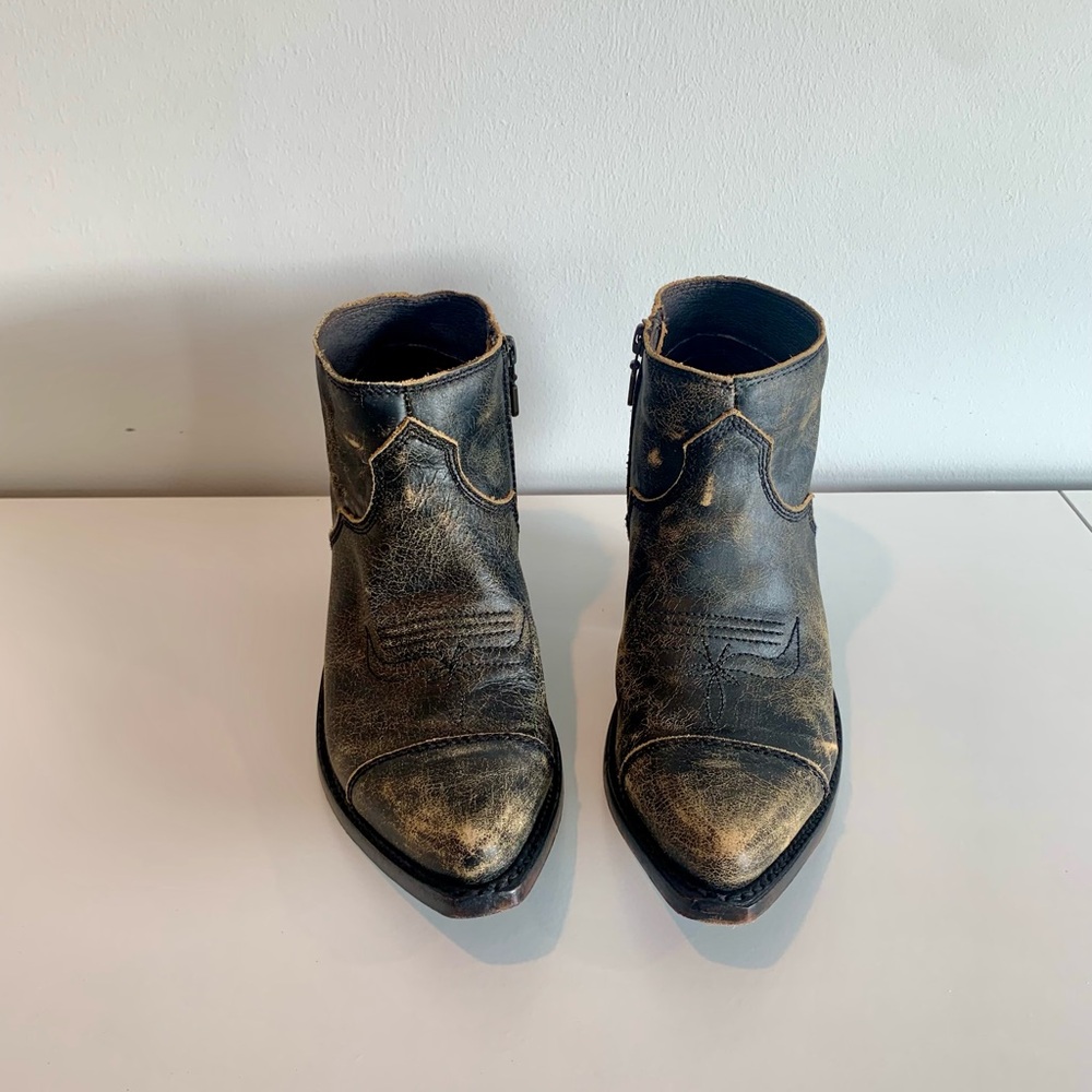 LIBERTY Black  - Brown Distressed Leather Ankle Boots
